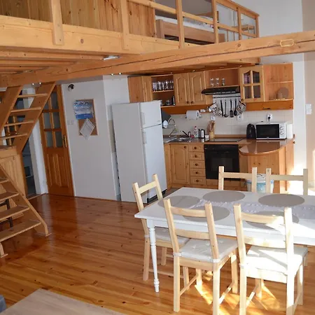 Lucy Apartment