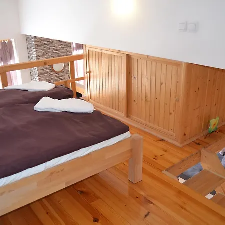 Lucy Apartment